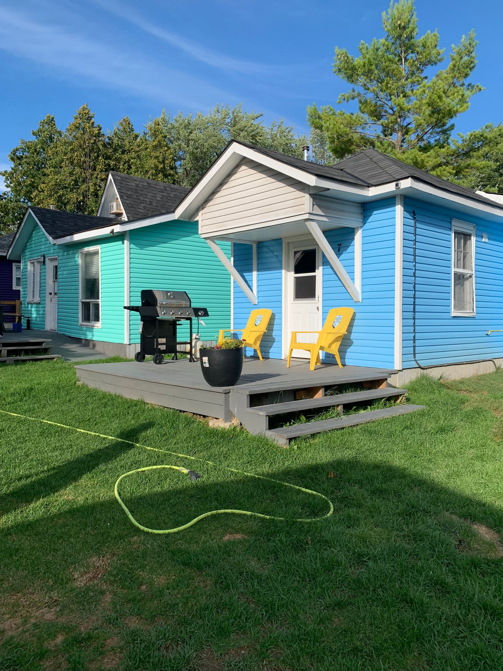 Rooms Snug Harbour Cottage & Marina in Lindsay ON