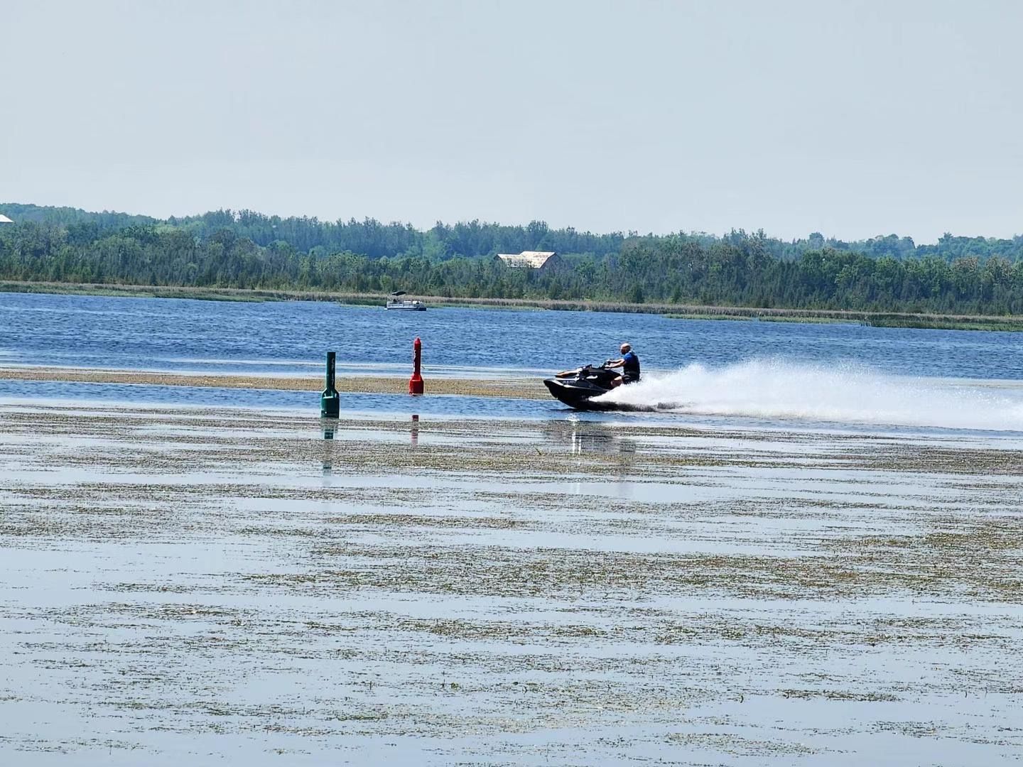 Boat Rentals Snug Harbour Cottage & Marina in Lindsay ON