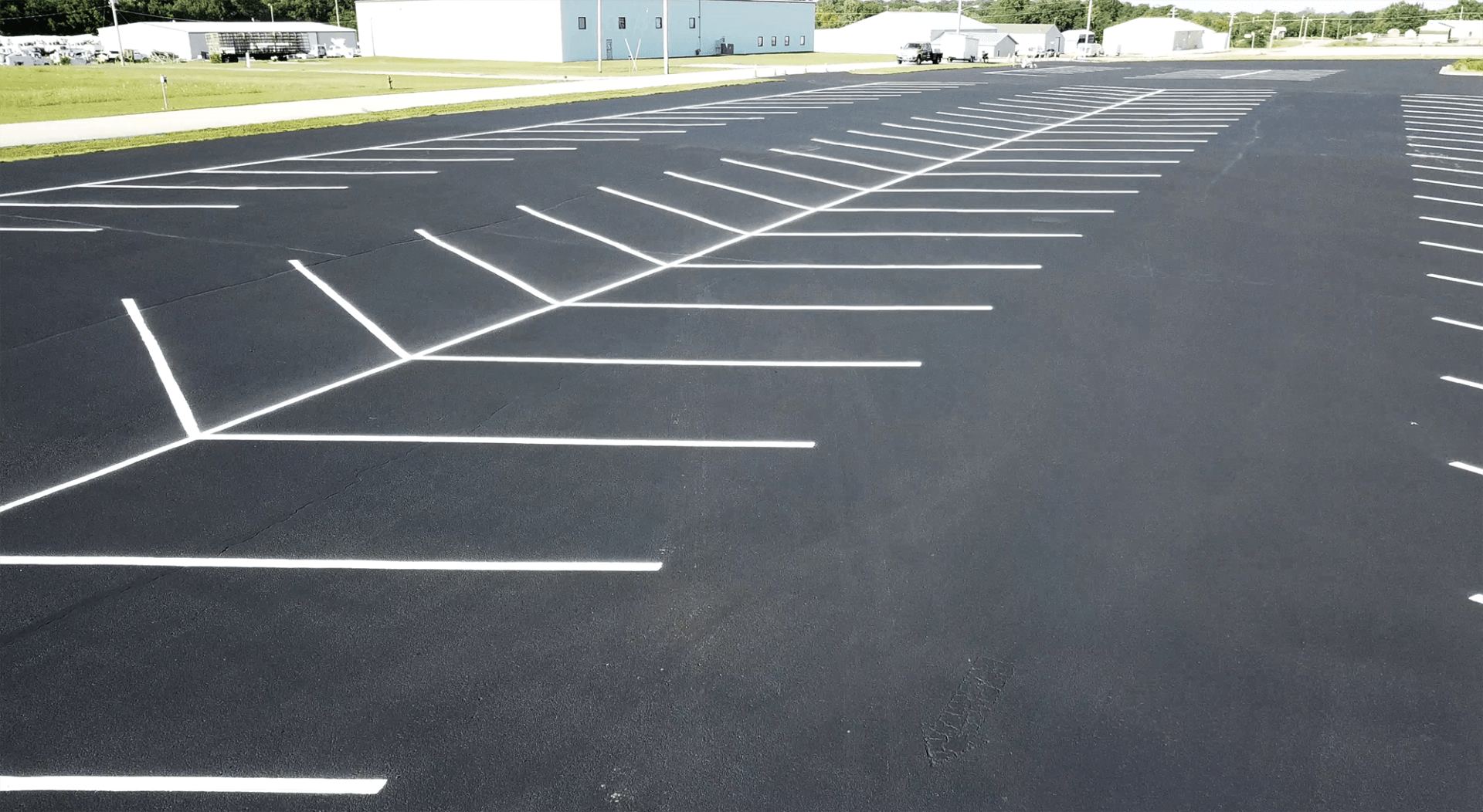MoSEAL's Asphalt Is Trusted for Commercial Projects in Linn, MO.
