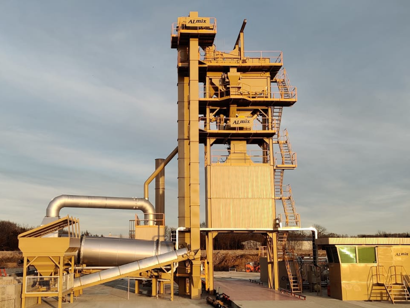 MoSEAL Brings Asphalt From Our Plant in Fulton to Your Home or Business in Mid-MO
