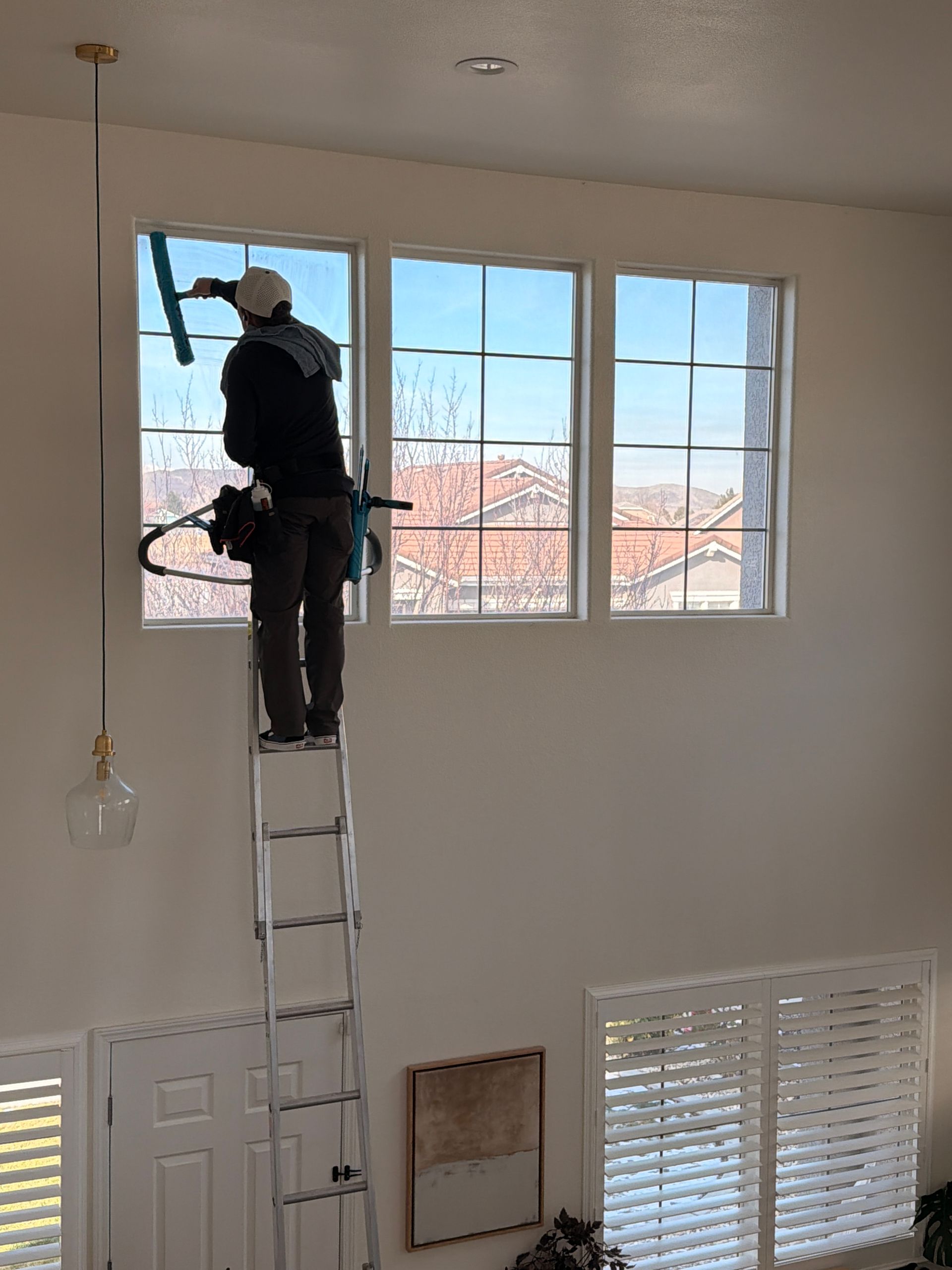 Professional window cleaning service by Wolf City Window Cleaning in Reno Nevada
