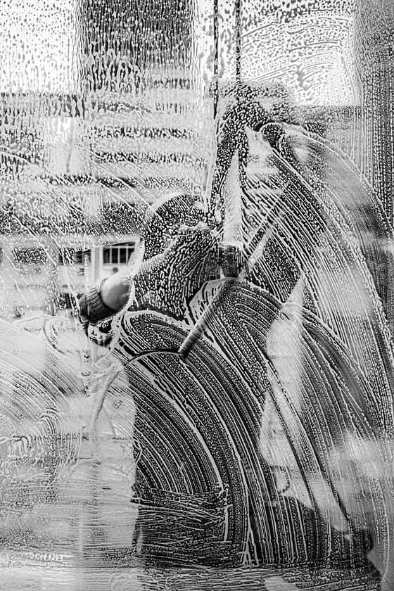 Professional window cleaning service by Wolf City Window Cleaning in Reno Nevada