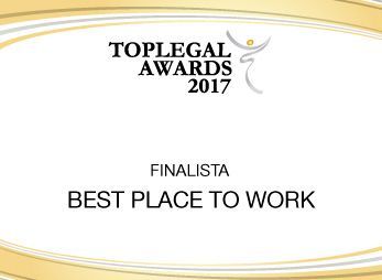 Certificato dei TopLegal Awards 2017 che nomina il destinatario finalista per il premio 