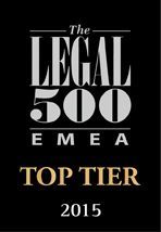 Il badge del premio Legal 500 EMEA Top Tier 2015, con testo bianco e oro su sfondo nero.