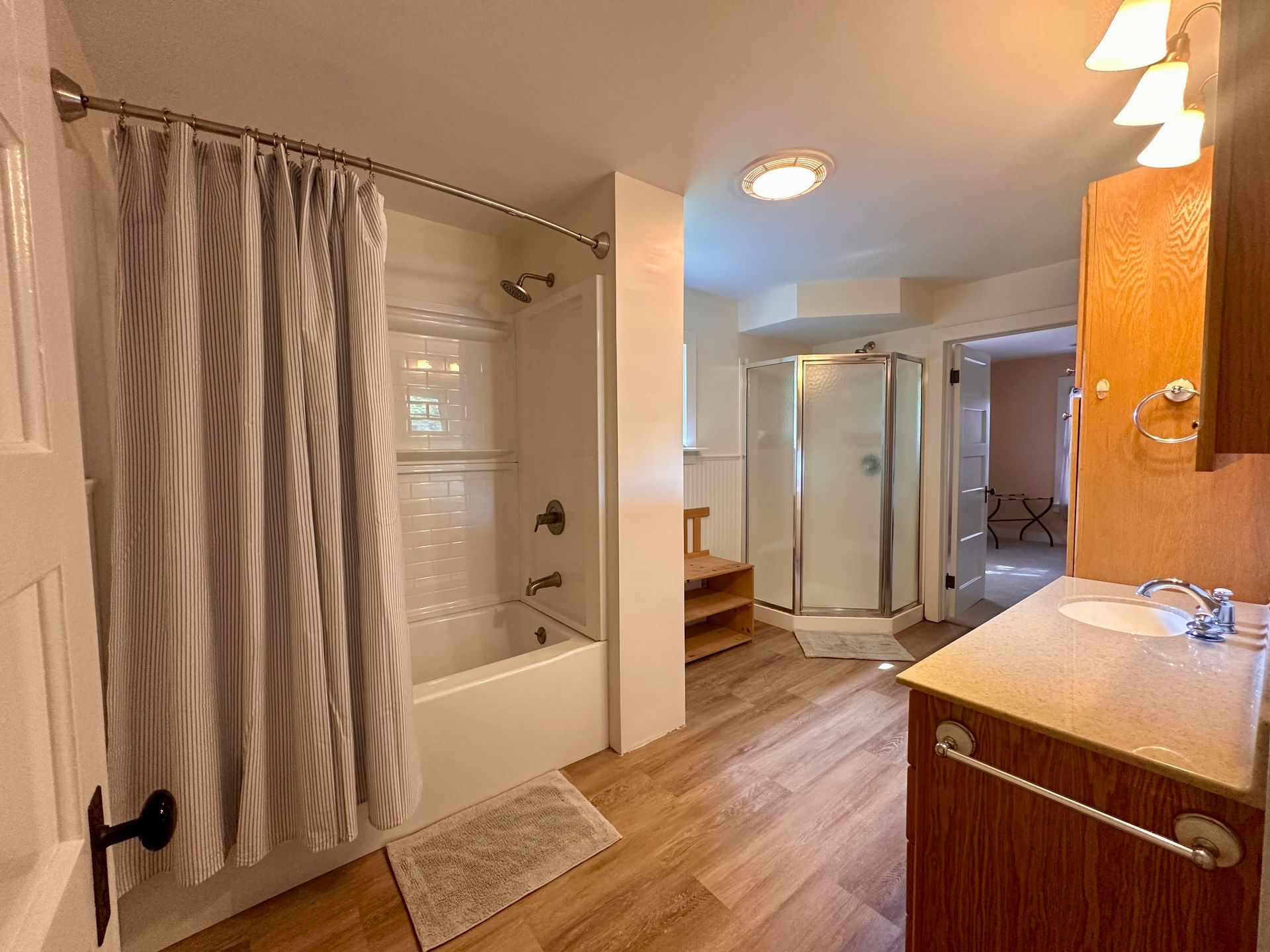 Full bathroom