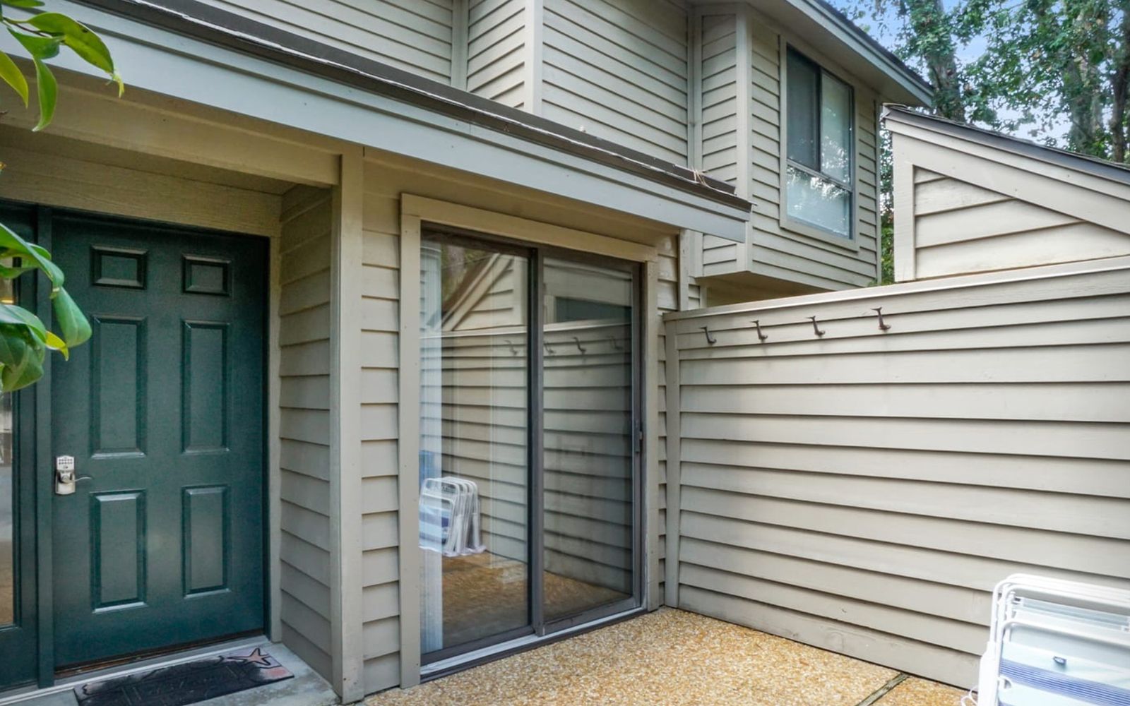 Hilton Head, South Carolina Beach Rental Home | Steps To The Beach and Pool