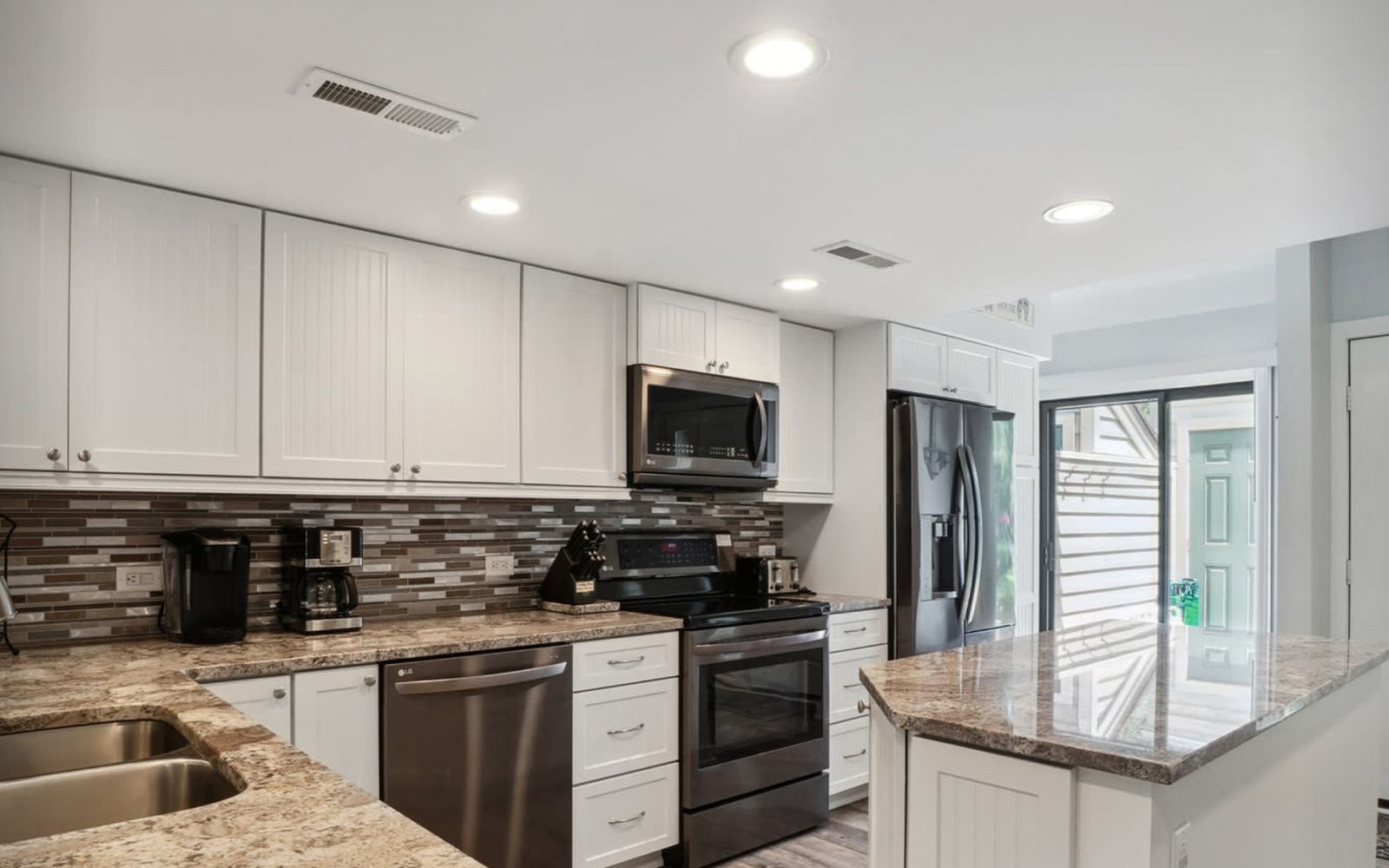 Hilton Head, South Carolina Beach Rental Home | Kitchen