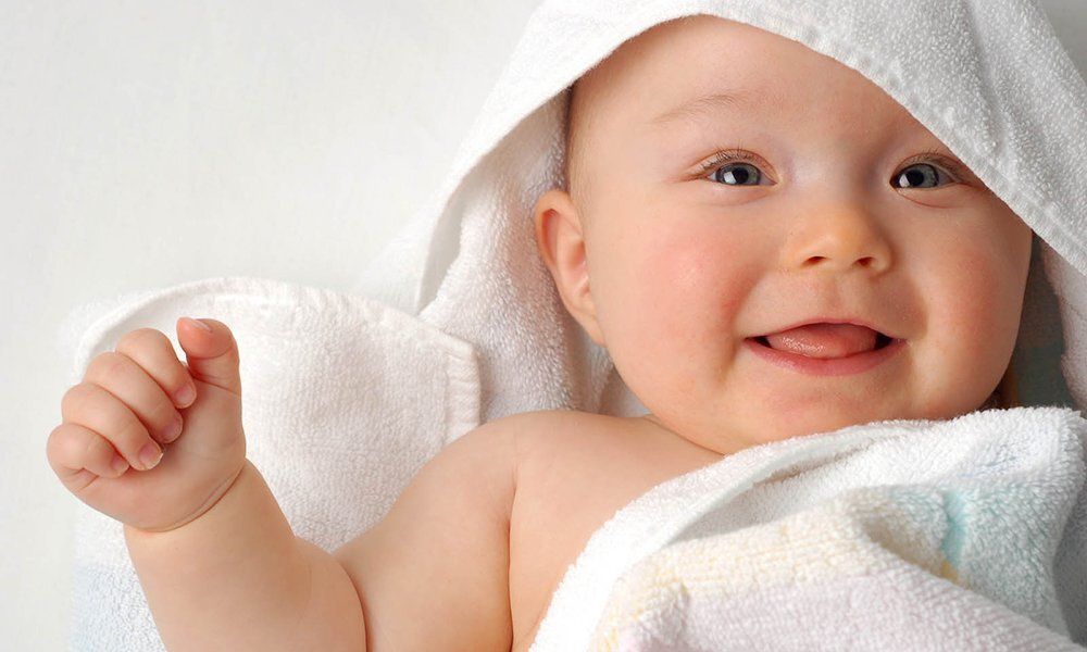 alistair richardson, osteopath, paediatric osteopathy, richardson's wellbeing clinic, cheltenham, babies, children