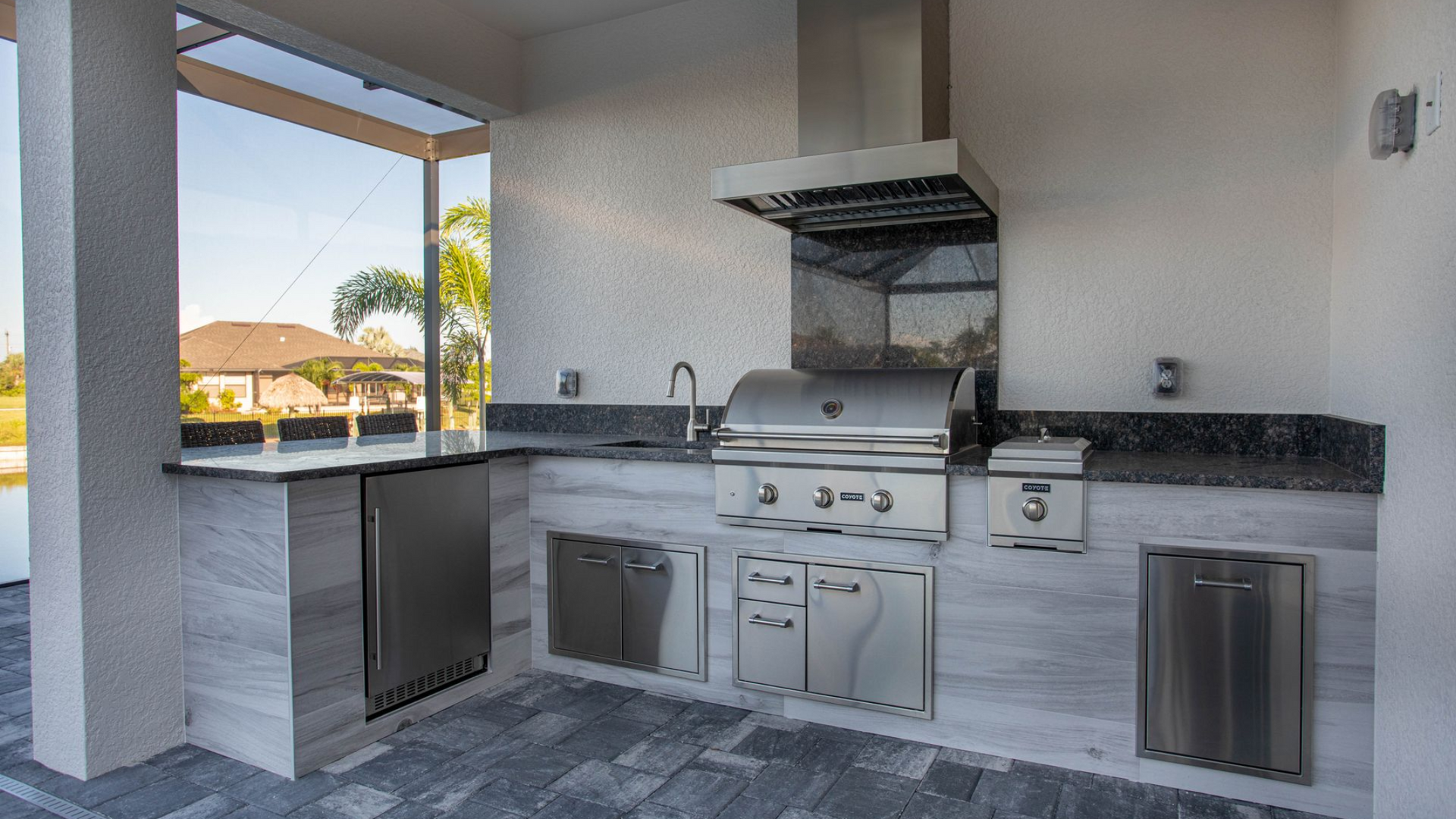 Coyote grill L-shape outdoor kitchen Cape Coral FL