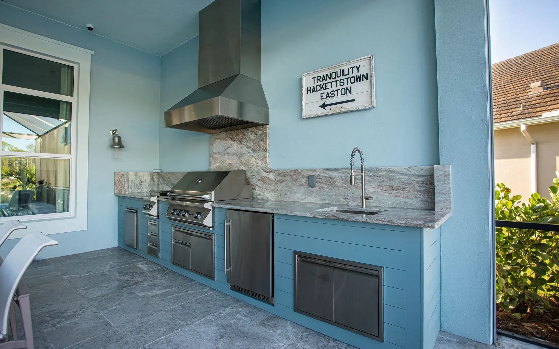 Straight run ship lap outdoor kitchen naples, fl