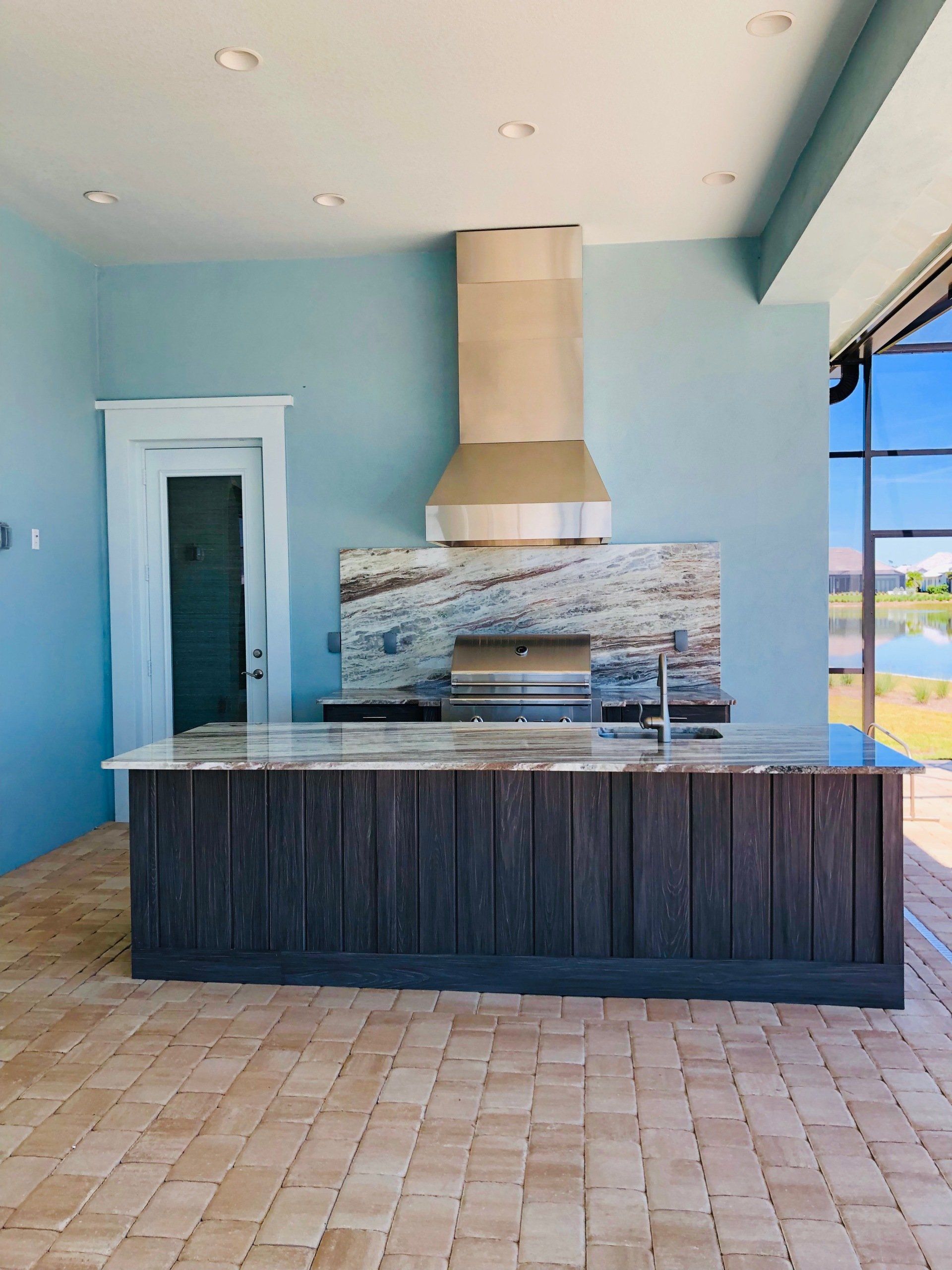 outdoor kitchen bar