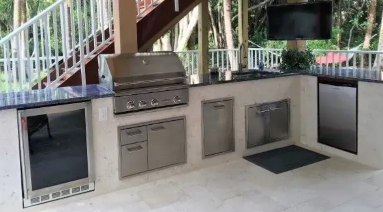Delta Heat Outdoor Kitchen Tampa