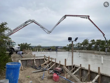 concrete pump pouring cement