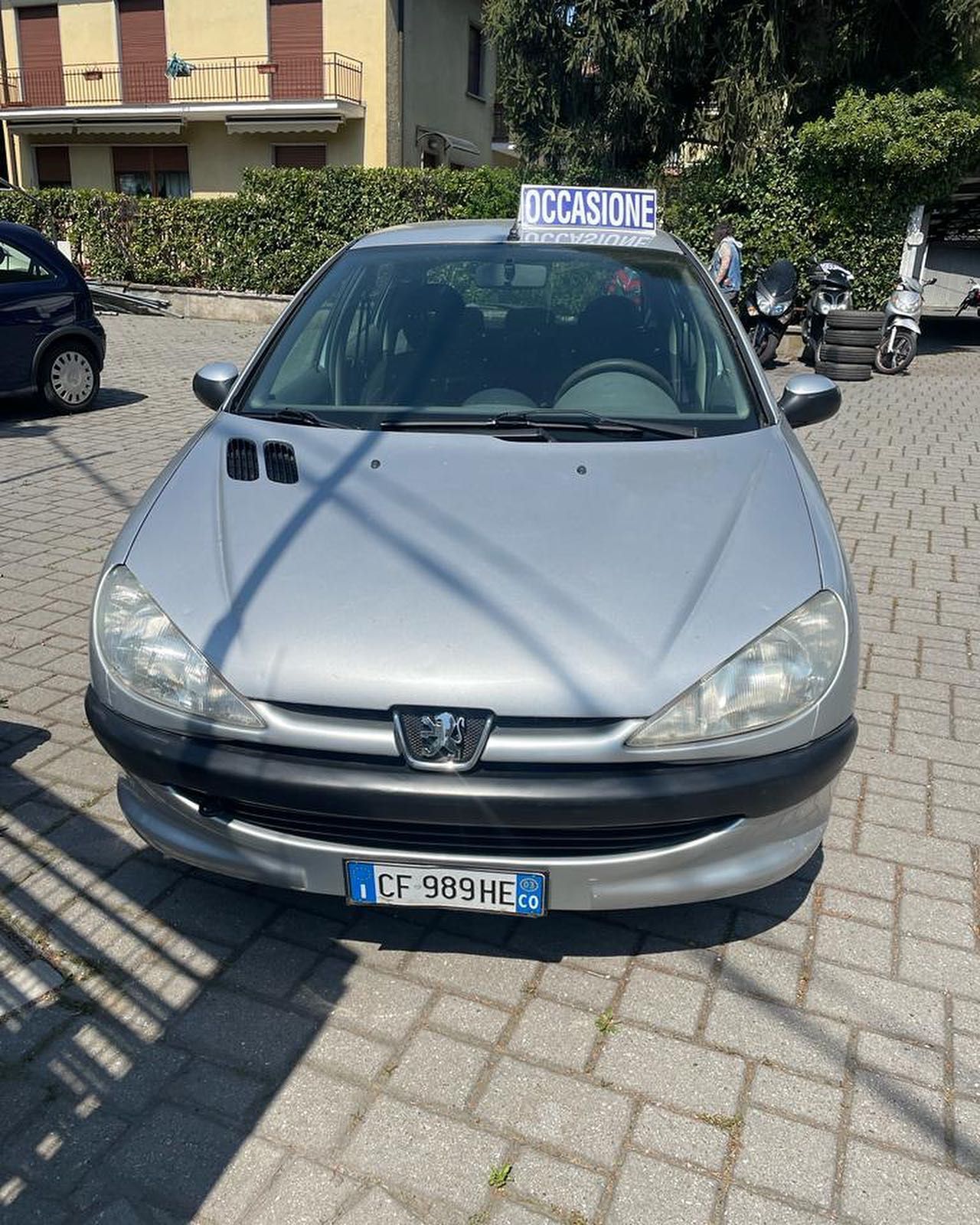 Astra Gomme