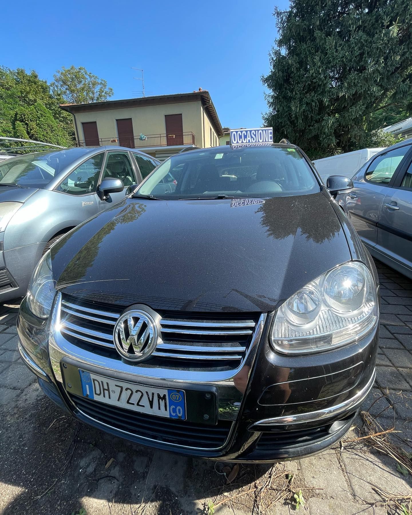 Astra Gomme