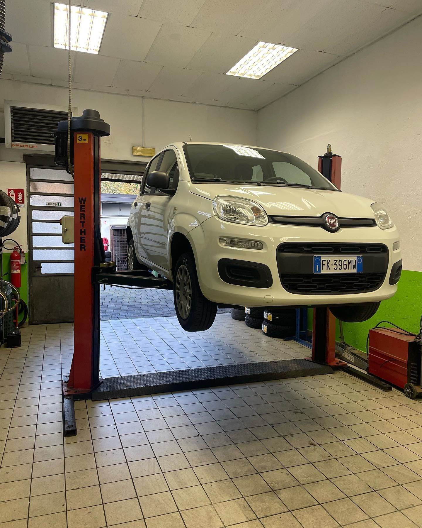 Astra Gomme