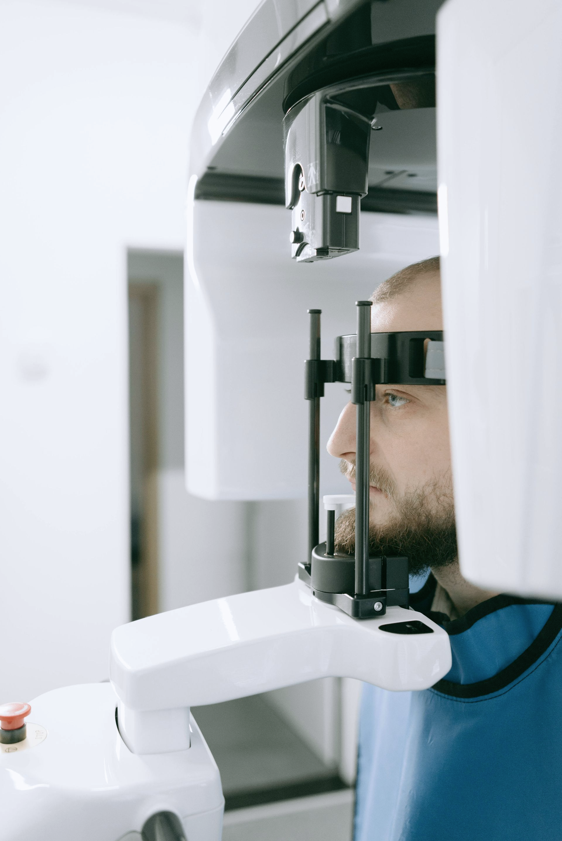 A panoramic dental image acquisition