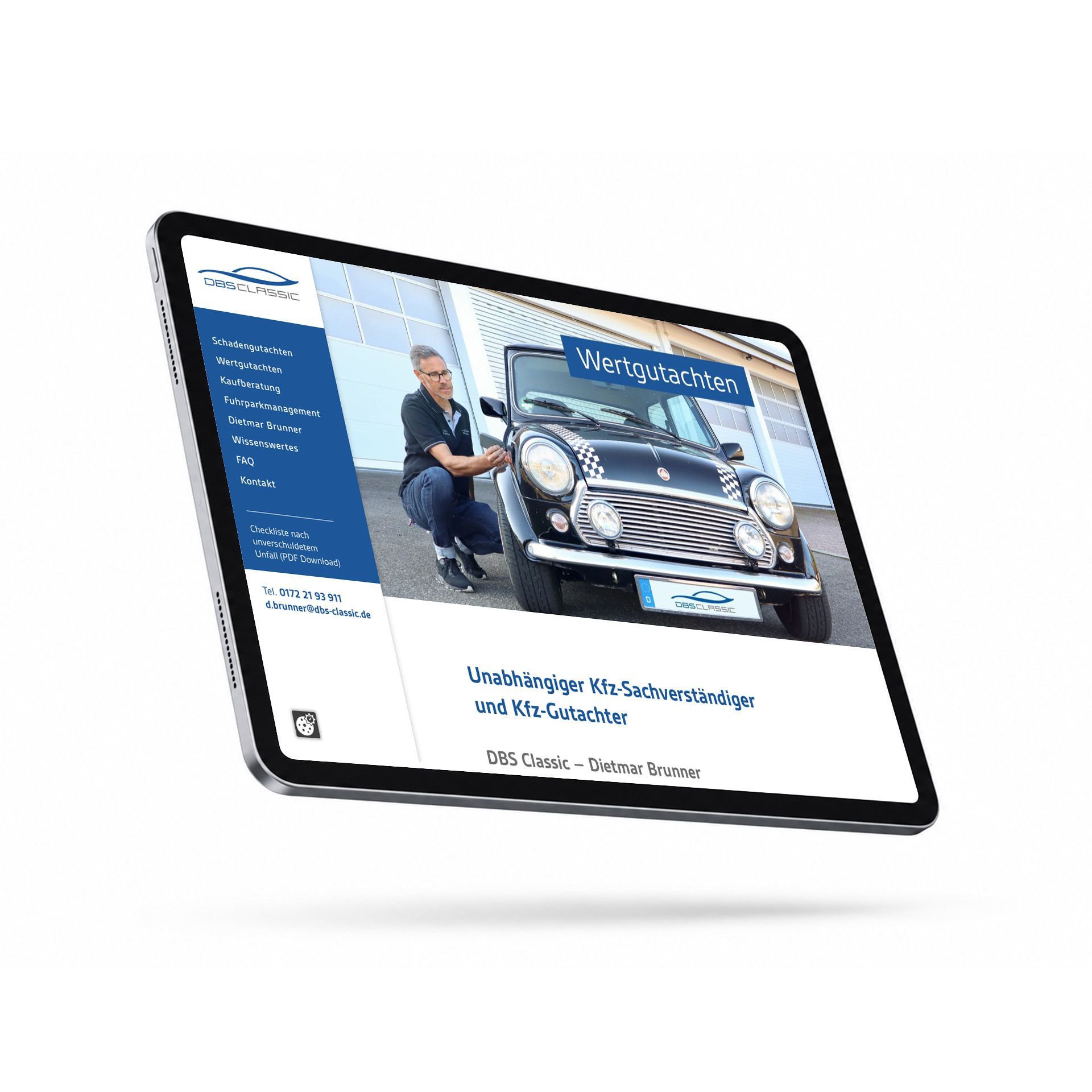 Schwebendes Tablett auf dem das Webdesign der Firma