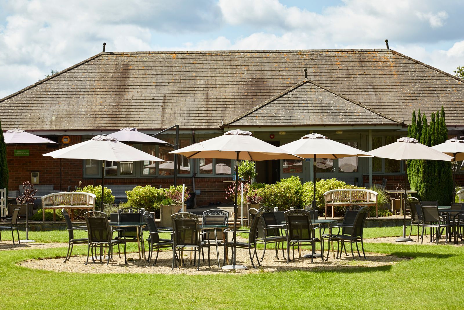 tanshire business park pavilion cafe