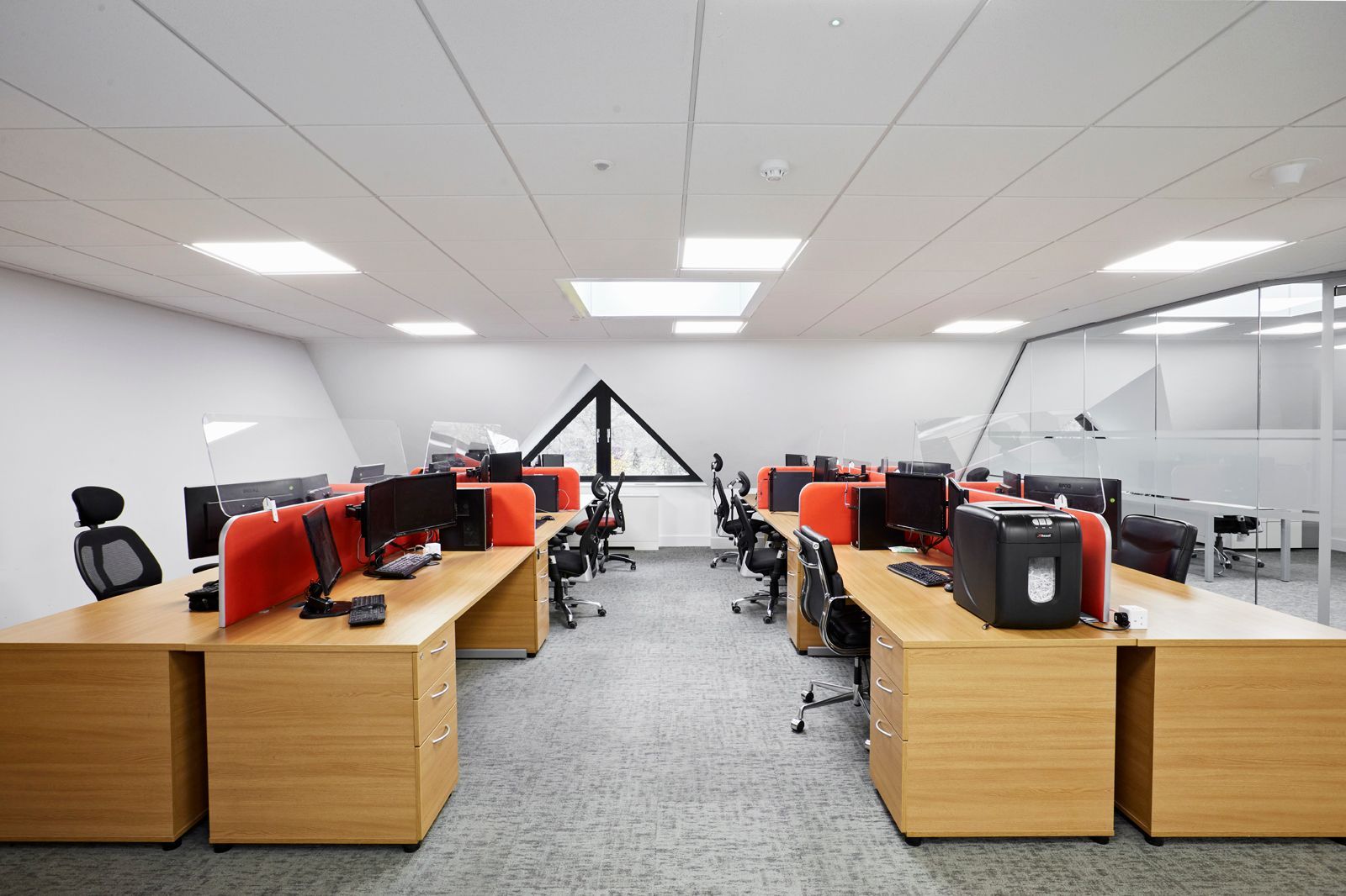 tanshire business park small offices to rent surrey near woking
