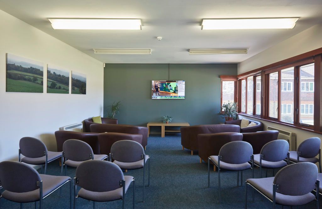 pavilion cafe meeting room to rent tanshire business park