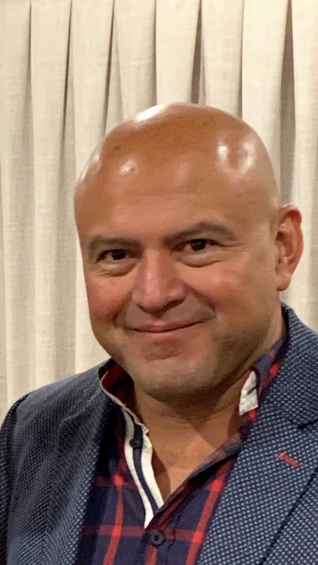 Dr Hector Fuentes