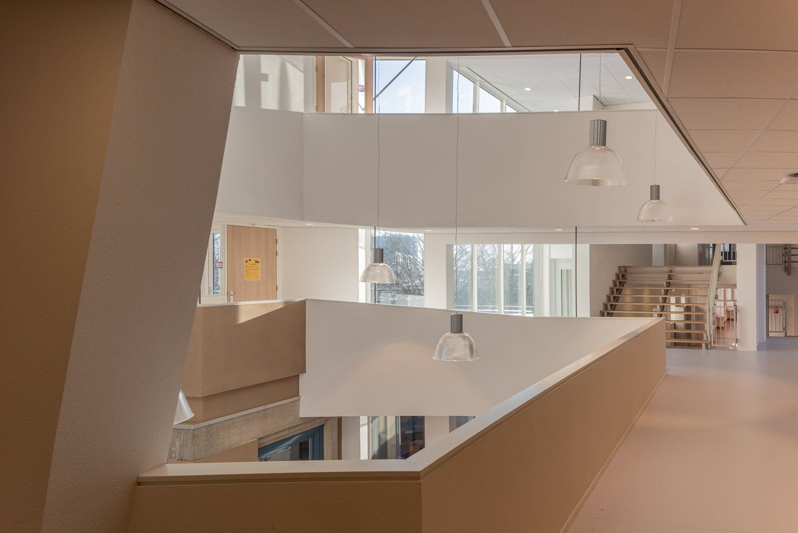 Portfolio Walter Frisart FOTOwerk Interieurfotograaf: CCC Zwolle voor De Bruin architecten