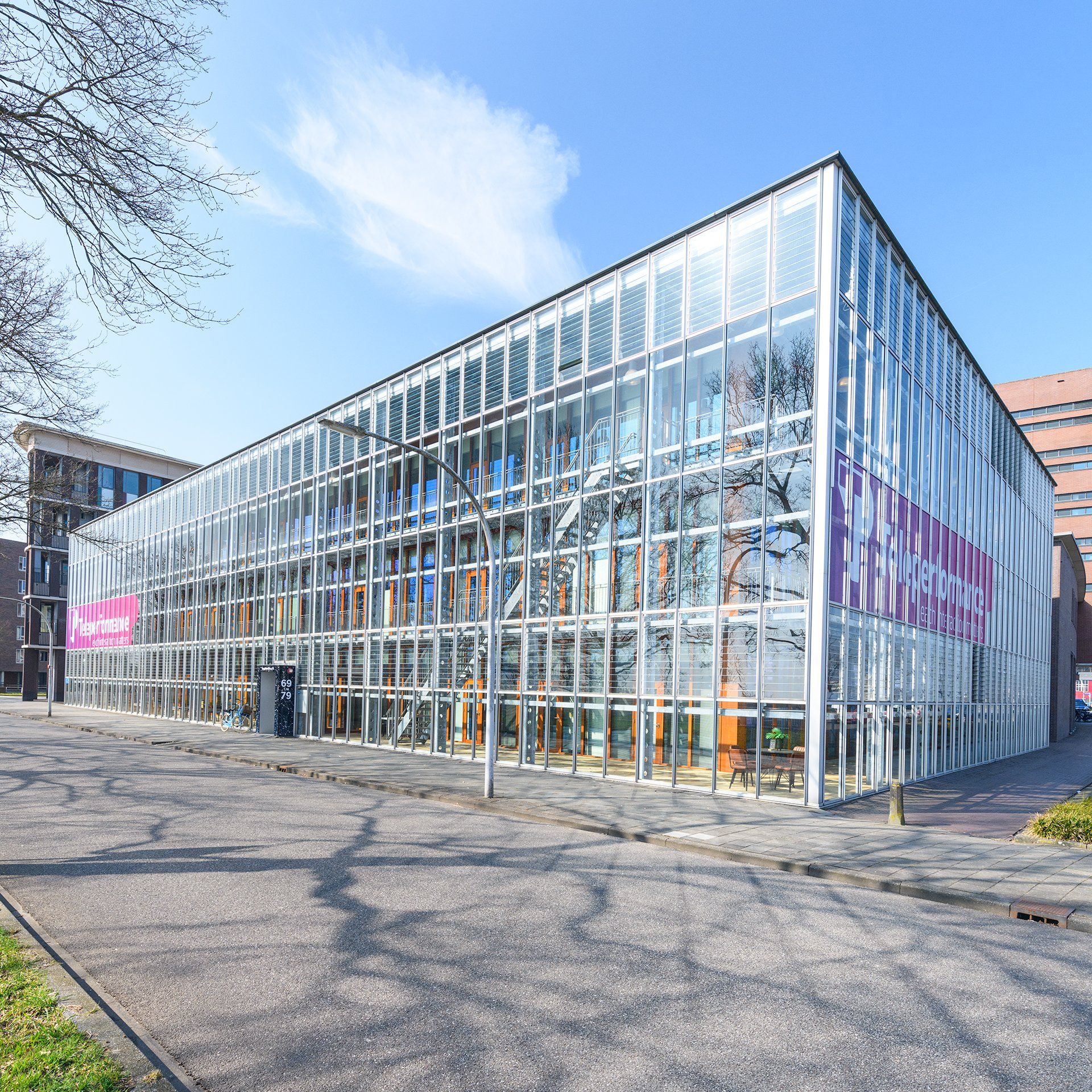 Portfolio Walter Frisart FOTOwerk Vastgoedfotograaf: Kantoor Zwolle voor Mijzelf