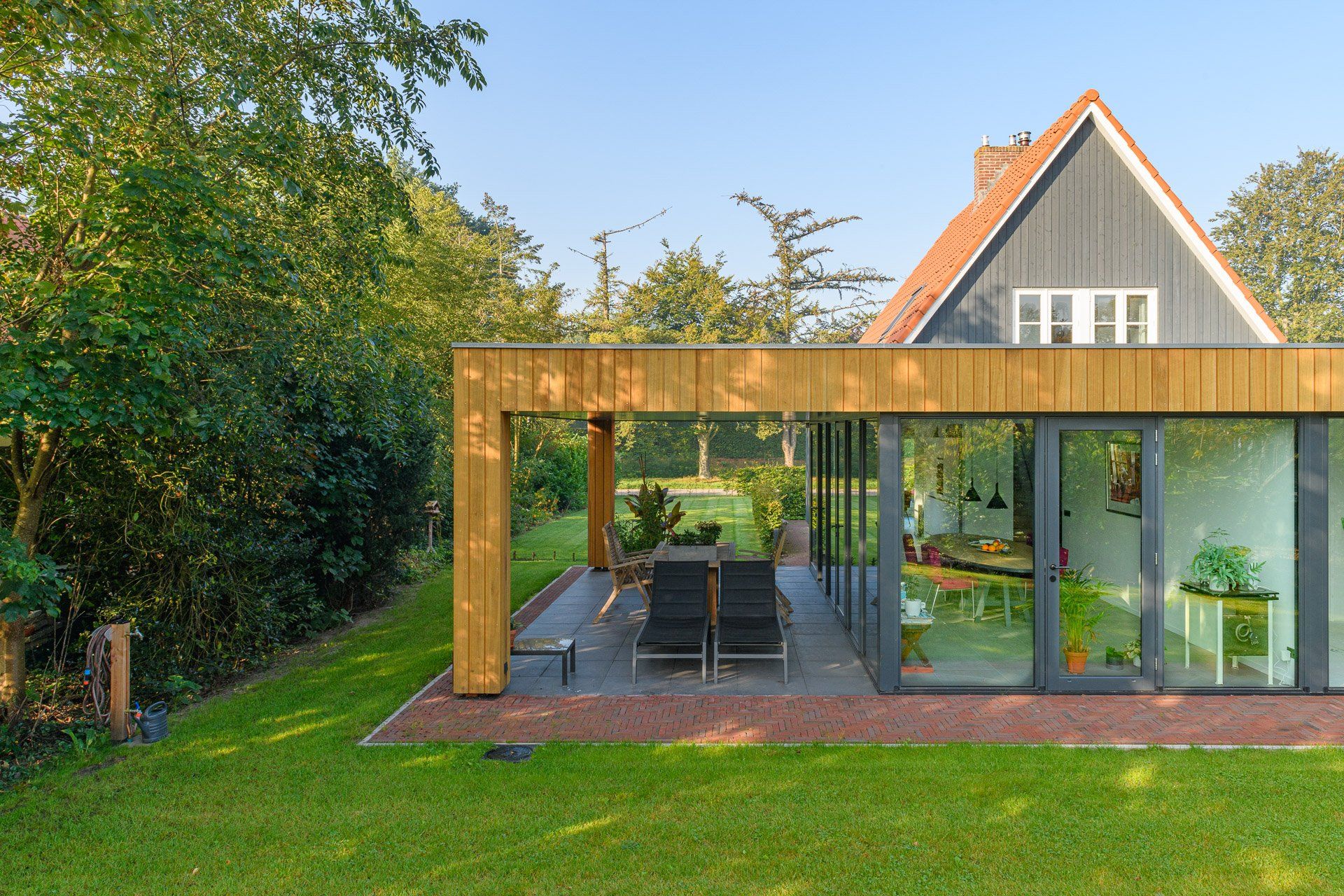 Portfolio Walter Frisart FOTOwerk Tuinfotograaf: Tuin Bergkloosterweg Zwolle voor Jules van der Linden architecten