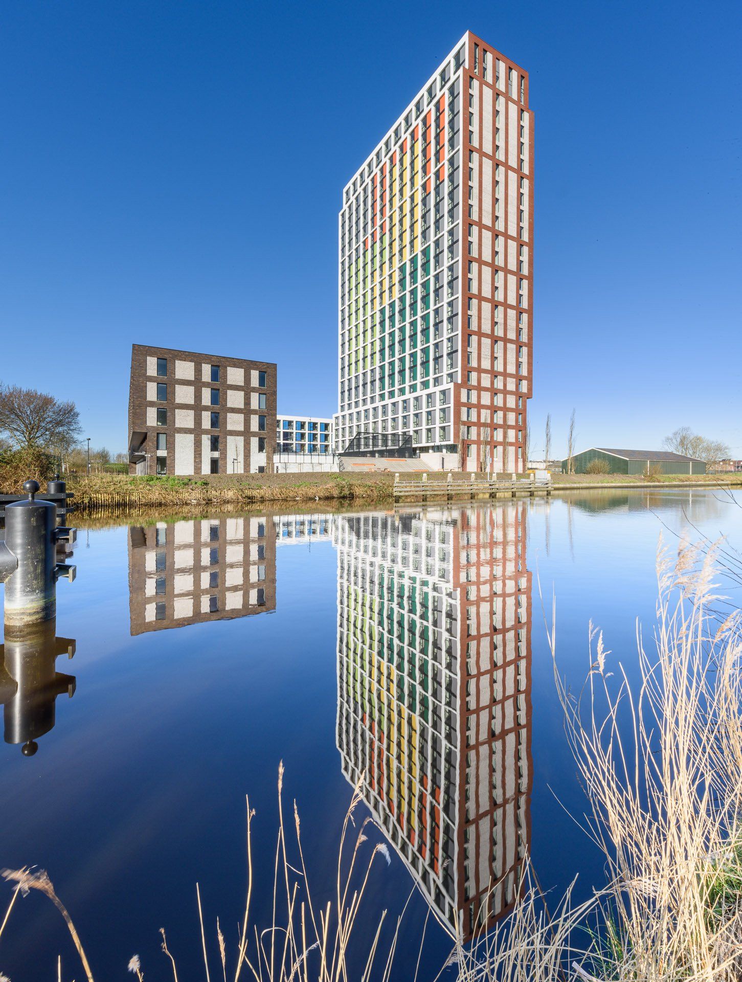 Portfolio Walter Frisart FOTOwerk voor Bouwkunst en Architectuur: Hogeweg Groningen Studentenhuisvesting voor Aberson