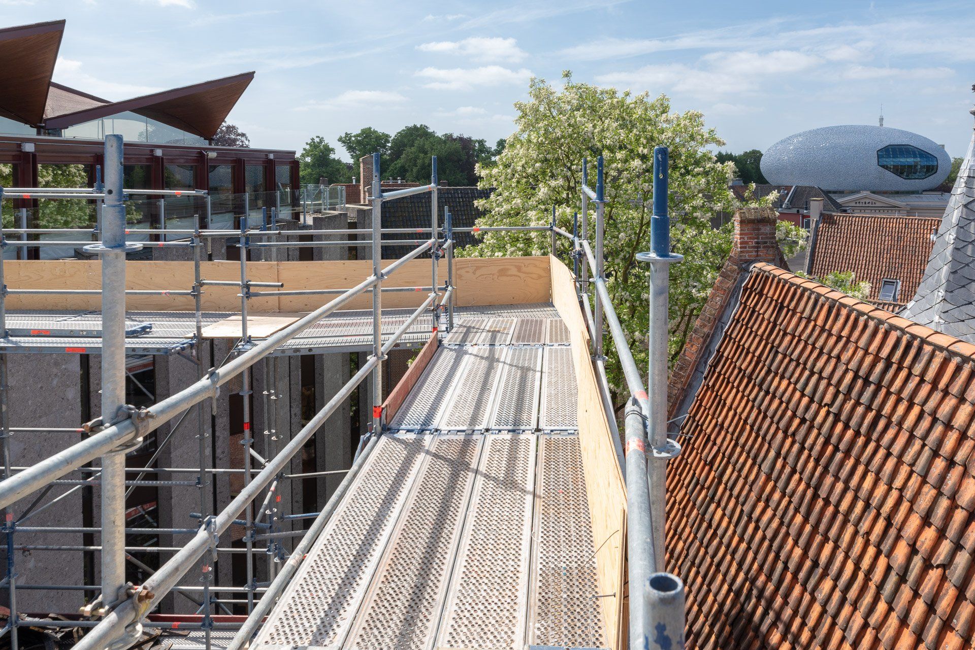 Portfolio Walter Frisart FOTOwerk Bouwfotograaf, Bouwplaatsfotograaf en projectfotograaf: Op de steiger in Zwolle voor Salverda Bouw