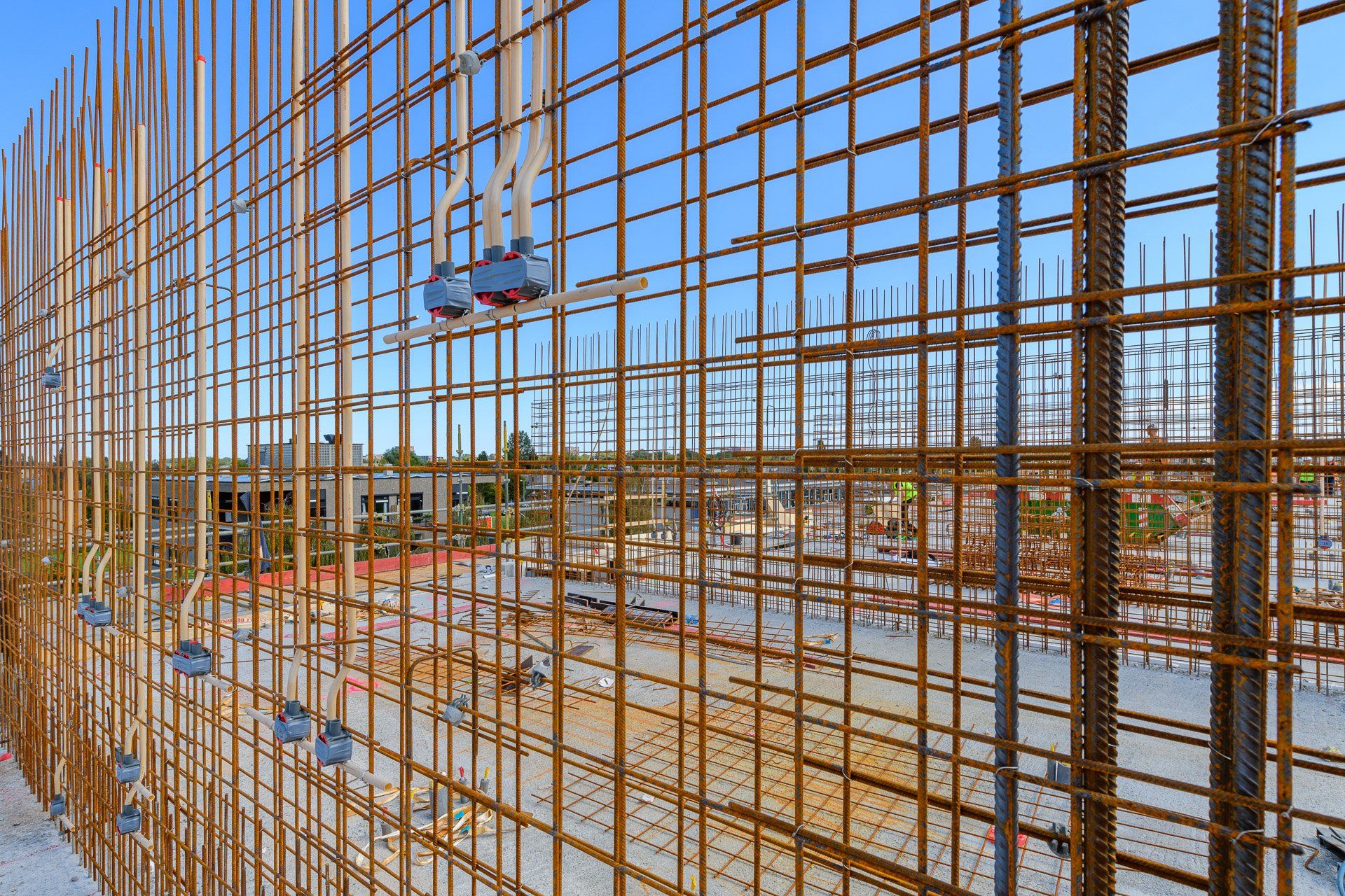 Portfolio Walter Frisart FOTOwerk Bouwfotograaf, Bouwplaatsfotograaf en projectfotograaf: Op de verdiepingsvloer met wapeningsnet in Amsterdam bij het project Het Dok voor Hibex