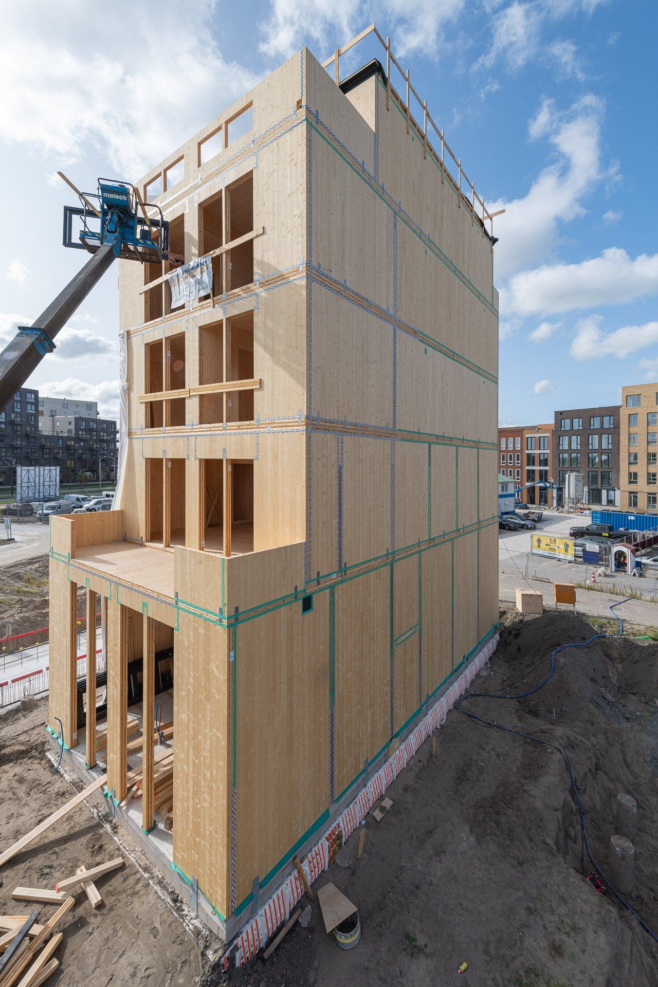 Portfolio Walter Frisart FOTOwerk Bouwindustriefotograaf: CLT ruwbouw woningproject Delft voor Hekospanten