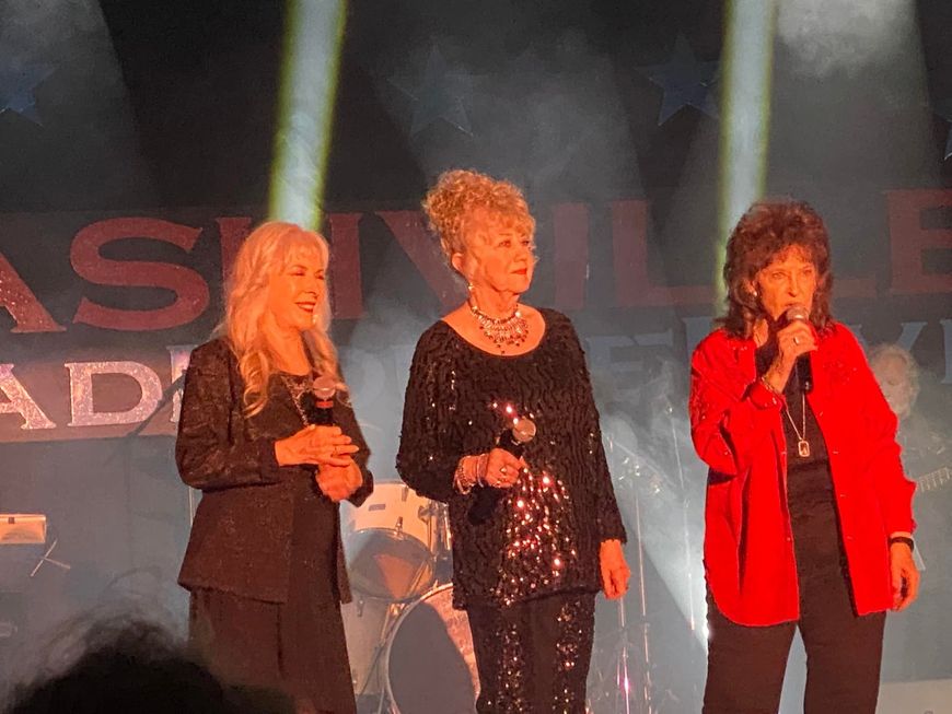 Grand Ladies