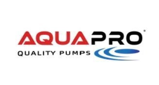 Logotipo de AQUAPRO con el texto “Quality Pumps” en rojo, negro y azul sobre un fondo blanco.