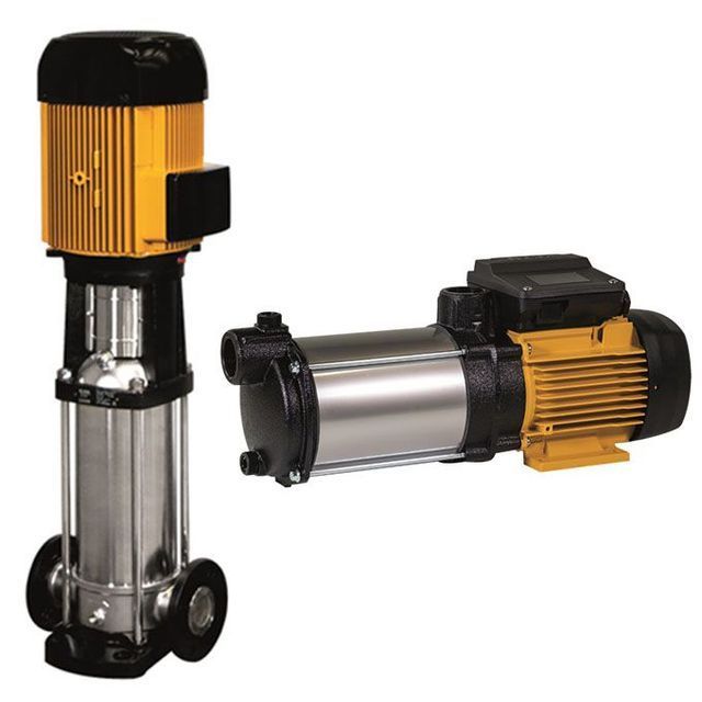 Dos bombas de agua industriales, una vertical y otra horizontal, con motores amarillos y carcasas de acero inoxidable.