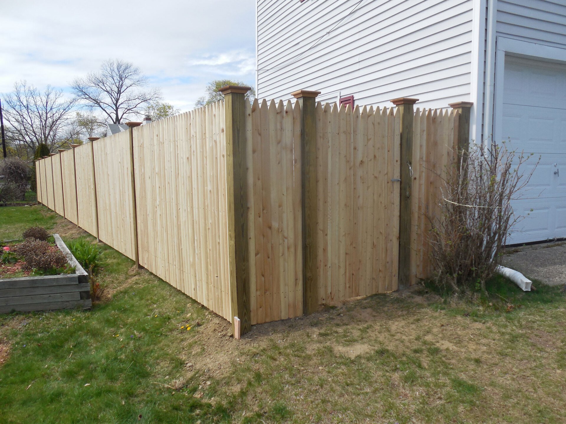 Stockade (Picket) Fences Watertown, MA Ideal Fence