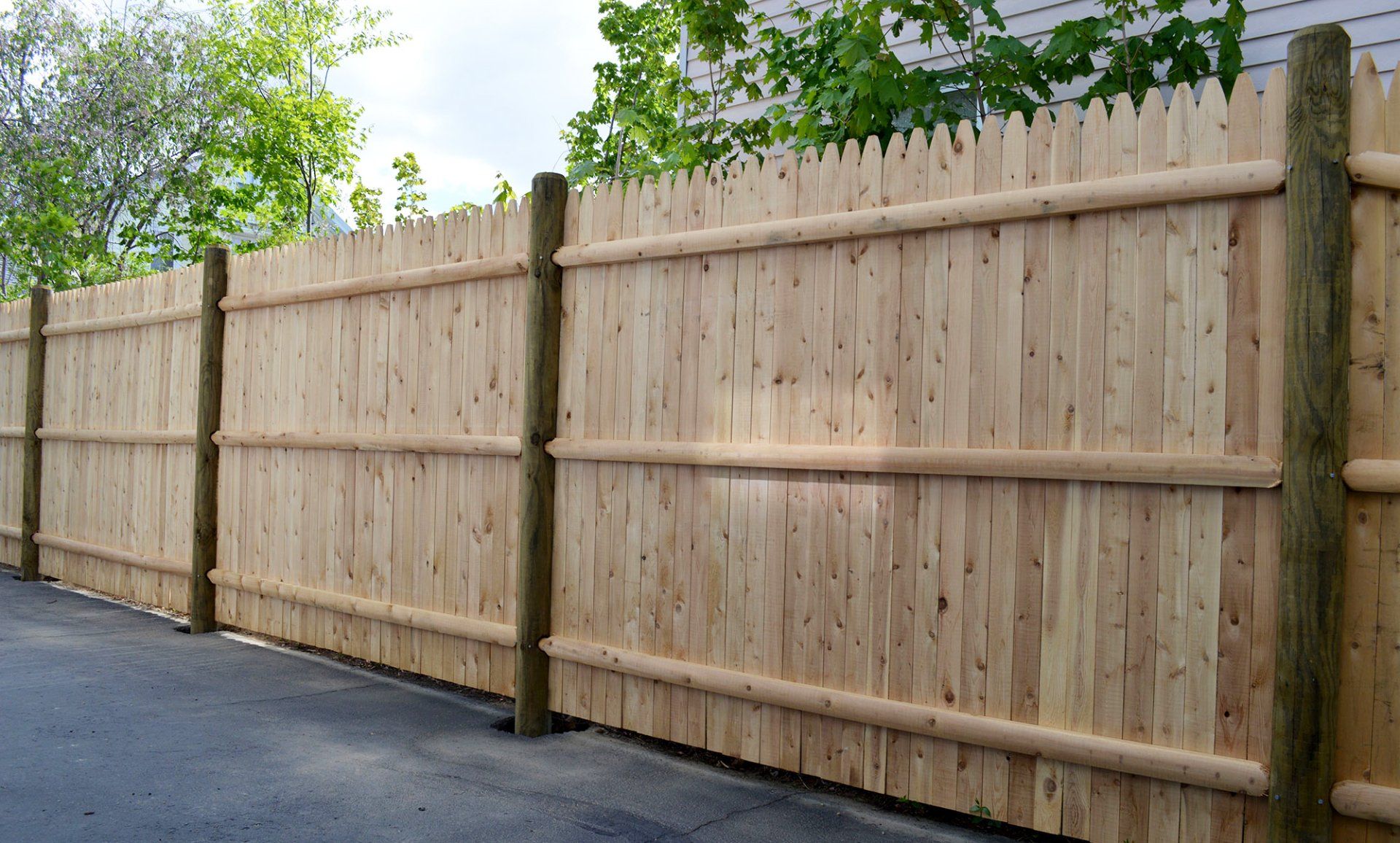 Stockade (Picket)
