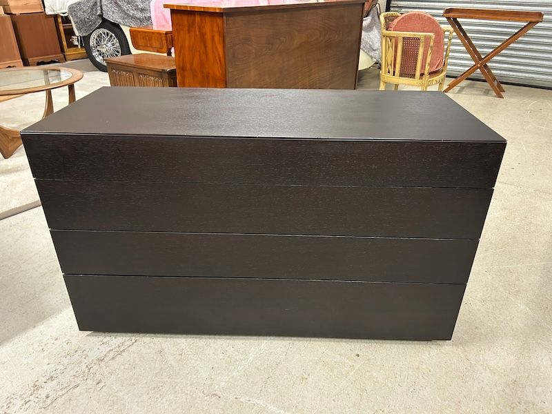Contemporary Poliform Black Lacquered Four Draw Chest of Drawers