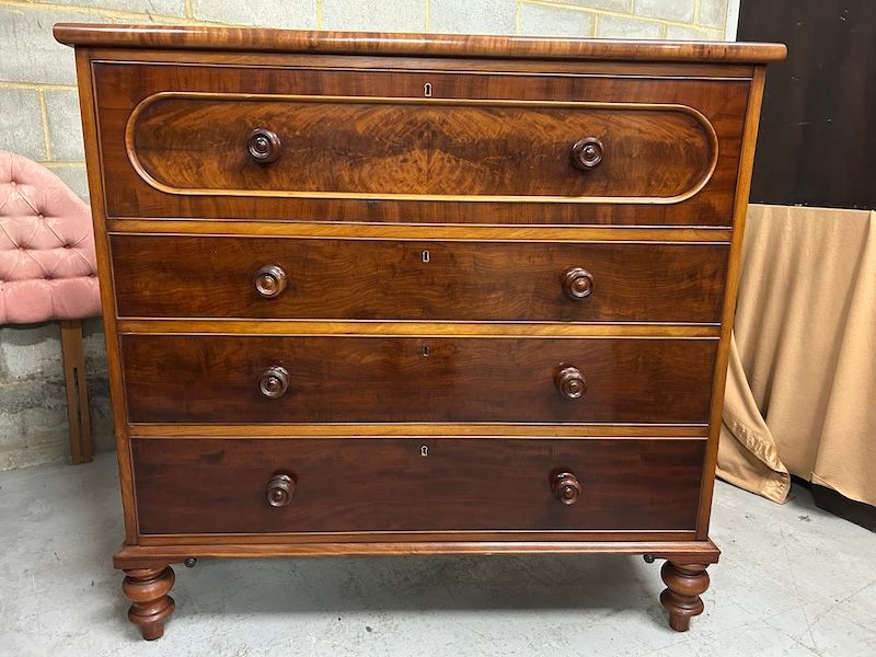 William IV Flamed Mahogany Chest of Drawers