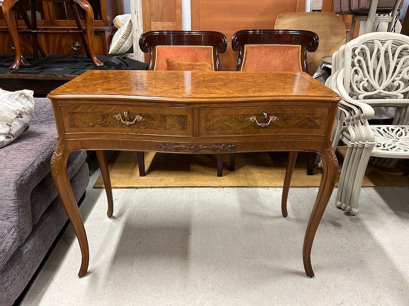 Stunning Burr Walnut Console Table/ Desk