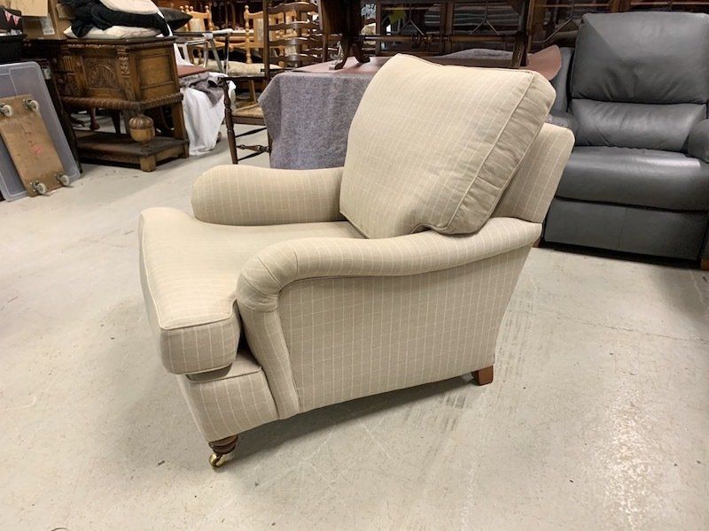 Good Quality Howard Style Lansdowne Duresta Armchair
