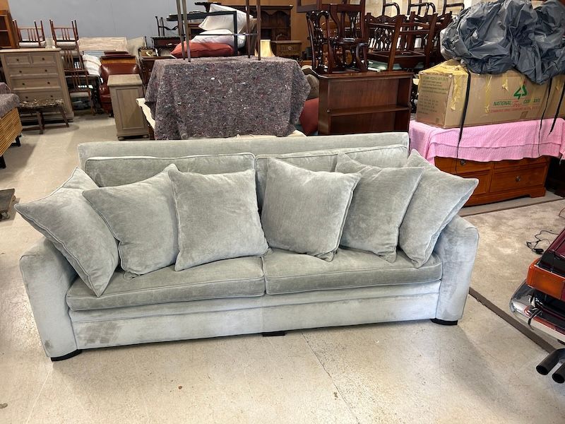 Good Quality Greenwich Grand Sofa & Pouffe By Duresta