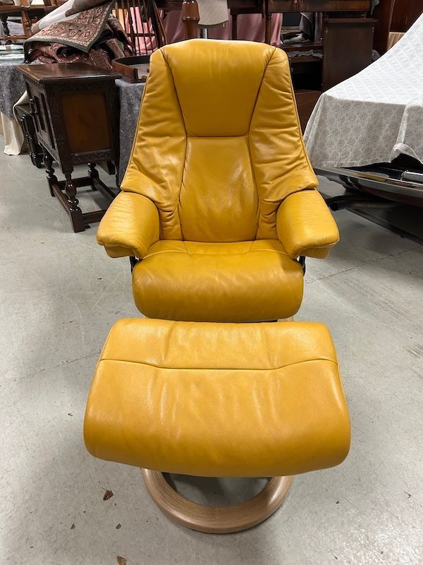 Leather Reclining Armchair by Ekornes