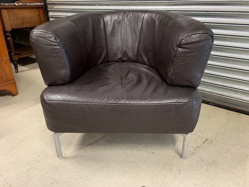 Designer Black Leather Club Chair by Hulsta