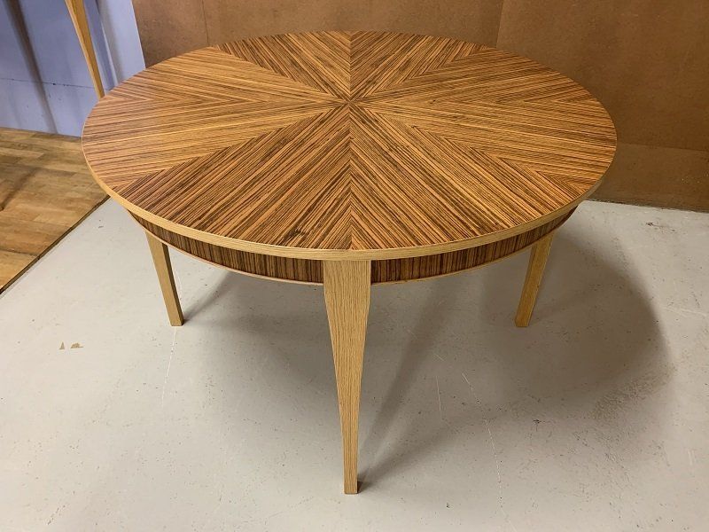 Brand New Bevan Funnell Phoenix Zebrano Wood & Oak Dining Table
