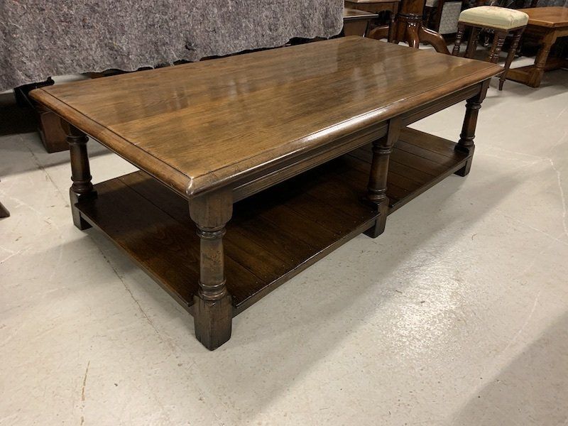 Good Quality Kingsize Solid Oak Coffee Table by Titchmarsh & Goodwin