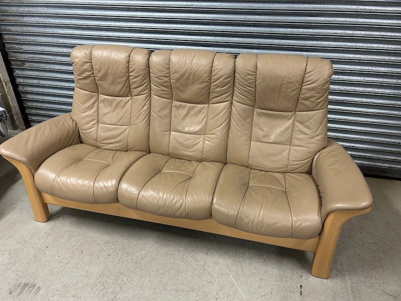 Ekornes Windsor Leather Reclining Sofa