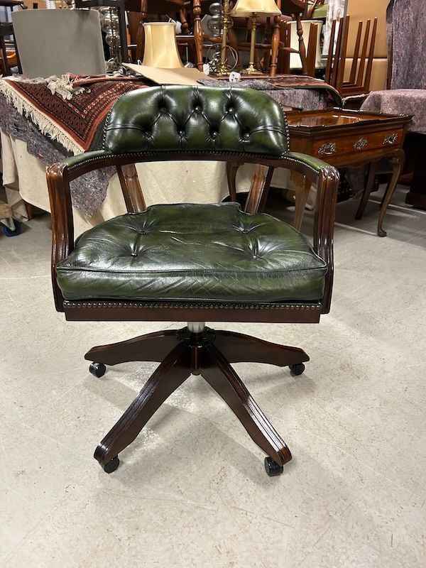 Green Leather Chesterfield Admirals Court / Desk Chair