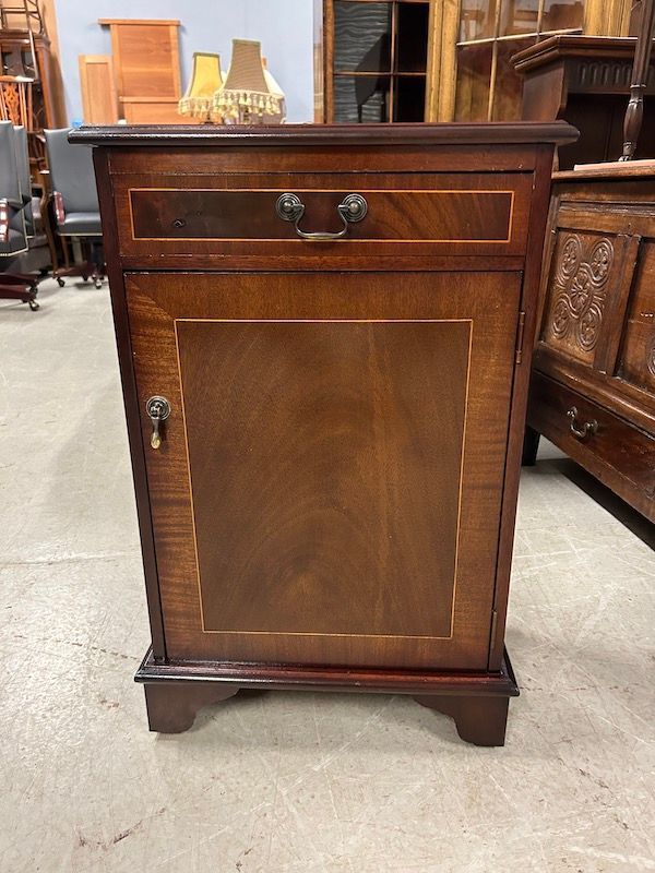 Mahogany Bedside Cabinet